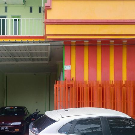 Hotel Reddoorz Syariah At Shakira Alesha Enggal Bandar Lampung Esterno foto